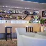 Hotel Raffaello 3*