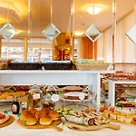 Raffaello Hotel